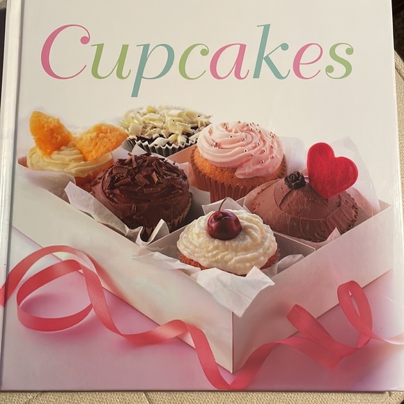 💕Precious Moments Collection💕 | Vintage Cookbook | 1988 | Bonus Included 🧁 - Picture 14 of 14